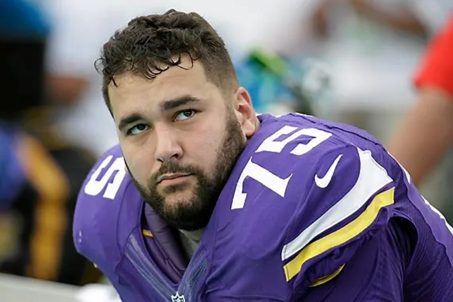 Modelo revela que o tamanho do pénis de Matt Kalil ditou fim do casamento