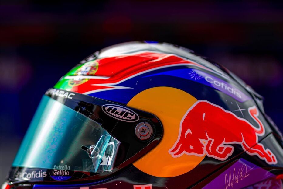 Miguel Oliveira usa capacete especial Red Bull Pramac no GP de Portimão