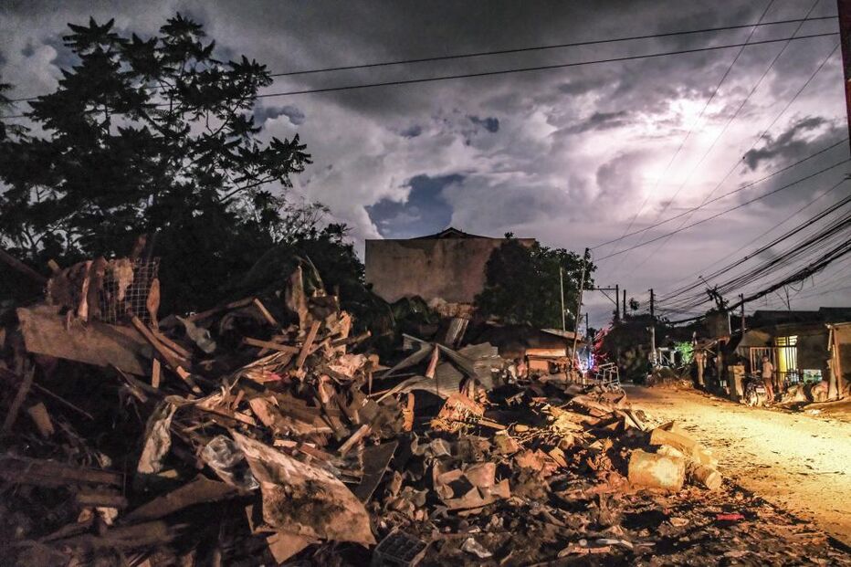 Tufão Kalmaegi causa destruição no Vietname após mortes nas Filipinas