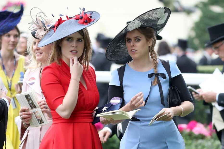 Após perder títulos, André fará reverência a Beatrice e Eugenie