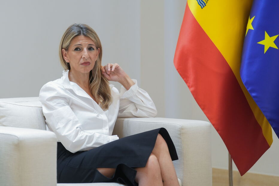 Ministra espanhola Yolanda Díaz envolvida em polémica por mala comprada em Portugal