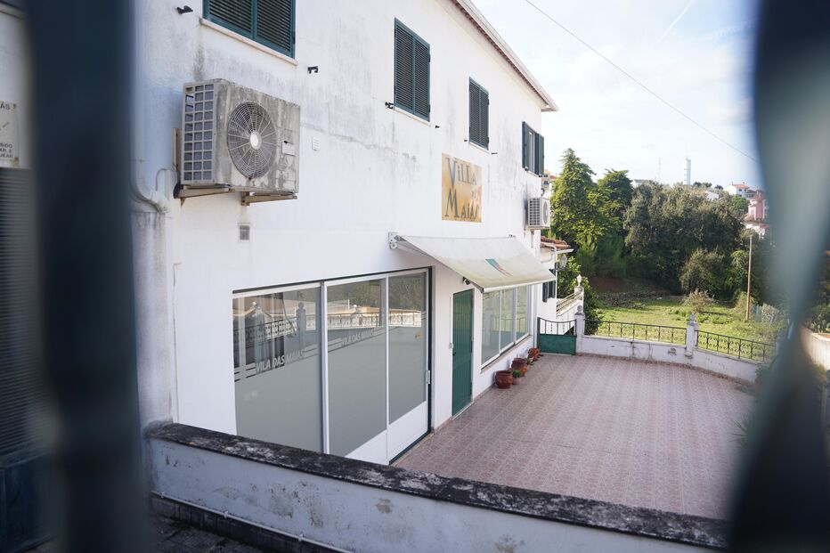 Idosa morre esmagada em lar 'Villa das Maias', em Tomar, após queda em elevador de carga