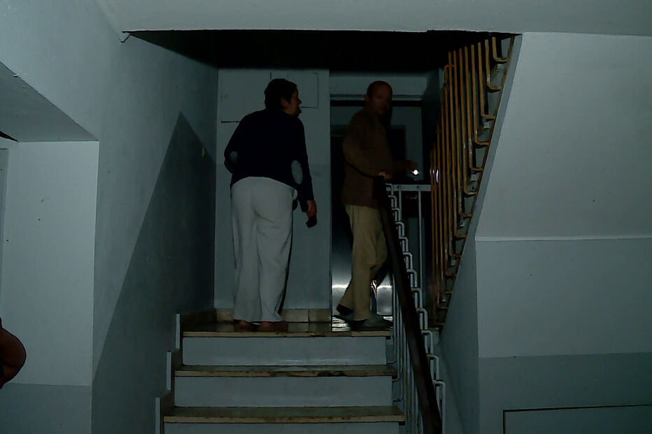 Eletricidade reposta em prédio da Gebalis, após moradores temerem ficar sem luz