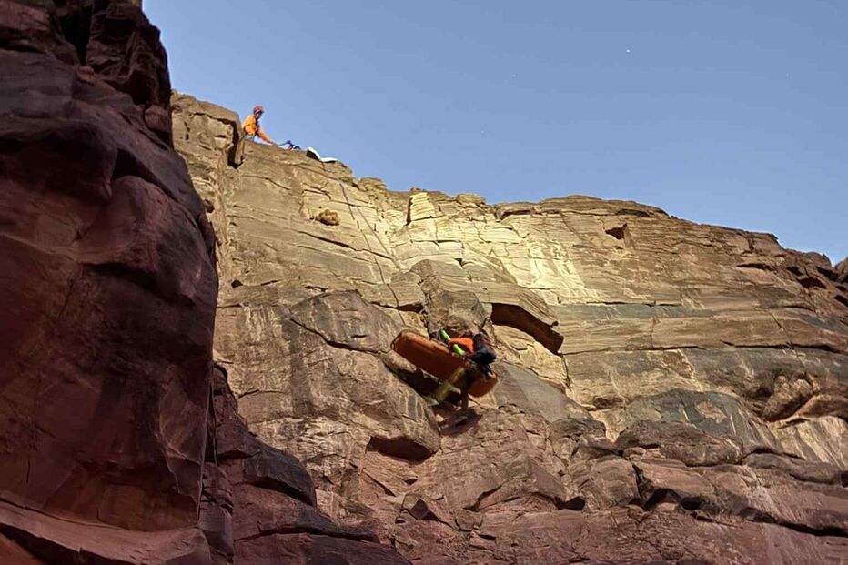 Queda fatal no Grand Canyon: vítima escorrega e cai de falésia