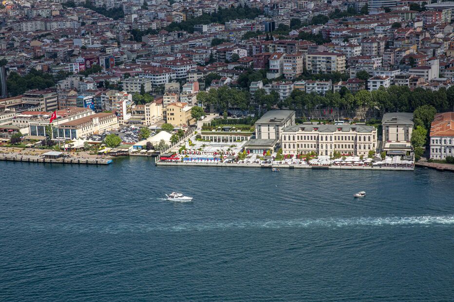 Mourinho deixa dívida de 747 mil € em hotel de Istambul após 15 meses