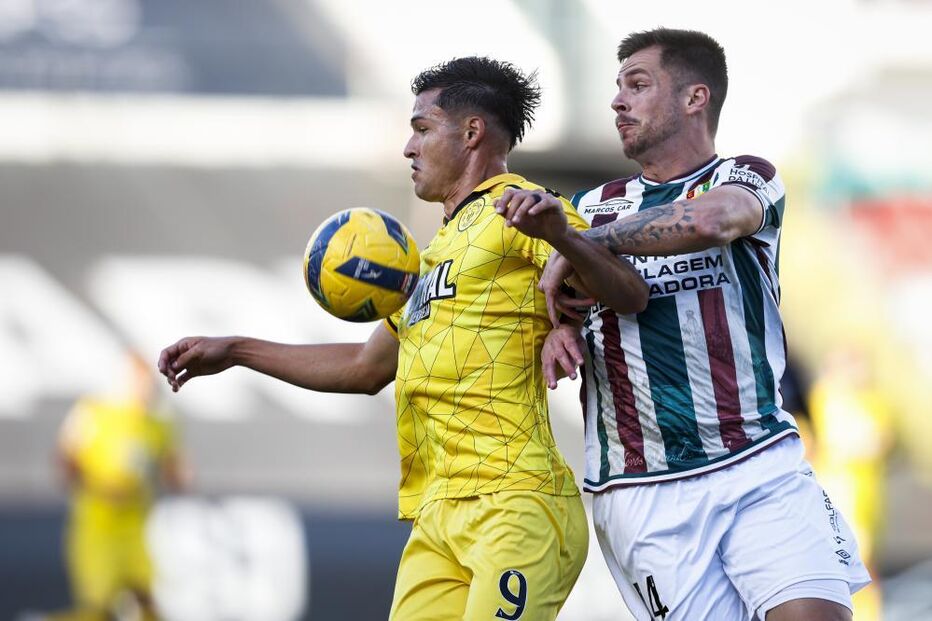 Jogo entre Estrela da Amadora e Nacional no Estádio José Gomes, em Lisboa