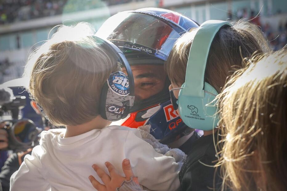 Miguel Oliveira com a família 