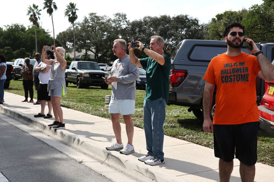 Avião com mantimentos para vítimas do furacão Melissa despenha-se na Flórida