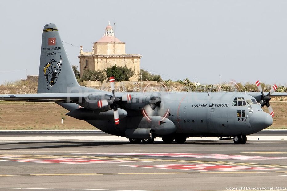 Avião militar turco