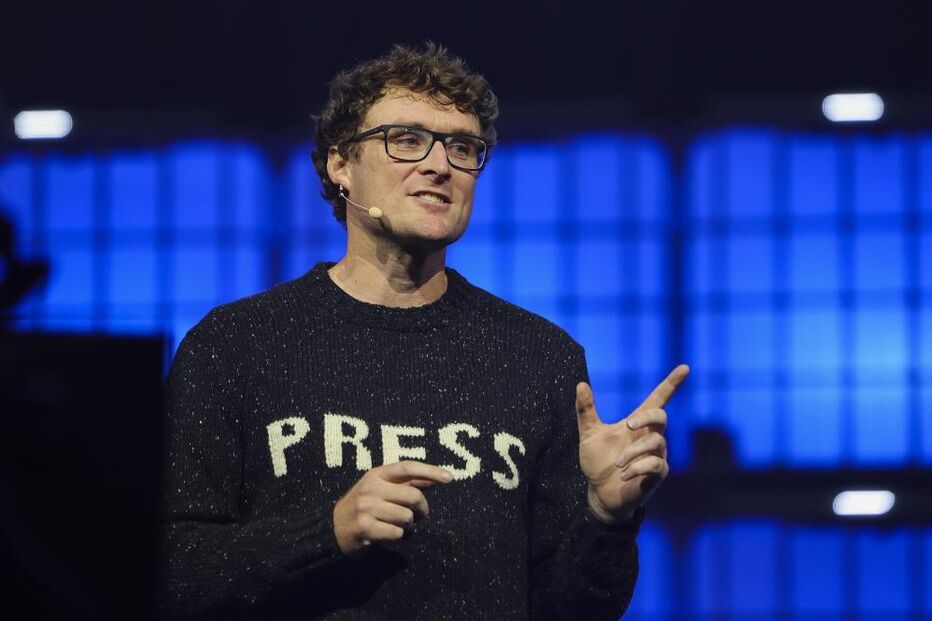 Paddy Cosgrave, CEO da Web Summit na sessão de abertura da cimeira da tecnologia