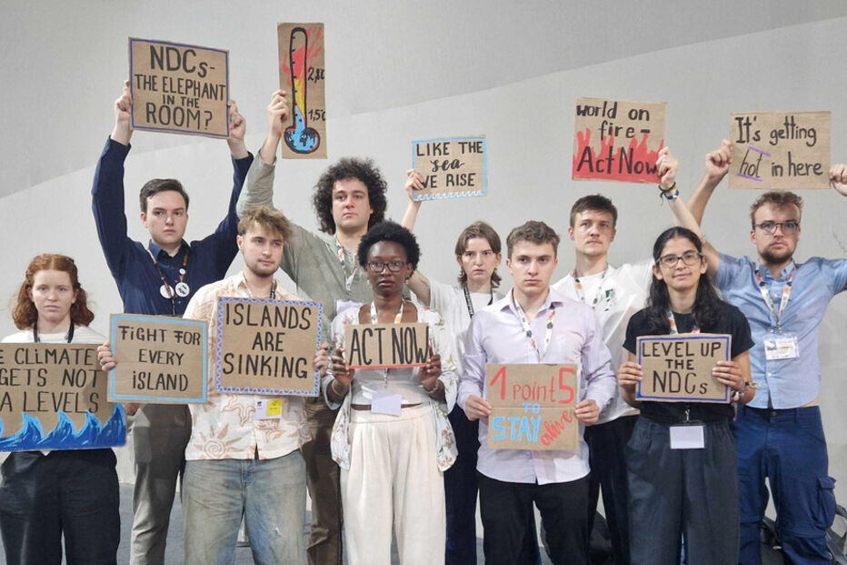 Jovens ativistas na COP30 exigem ação climática urgente e participação nas decisões