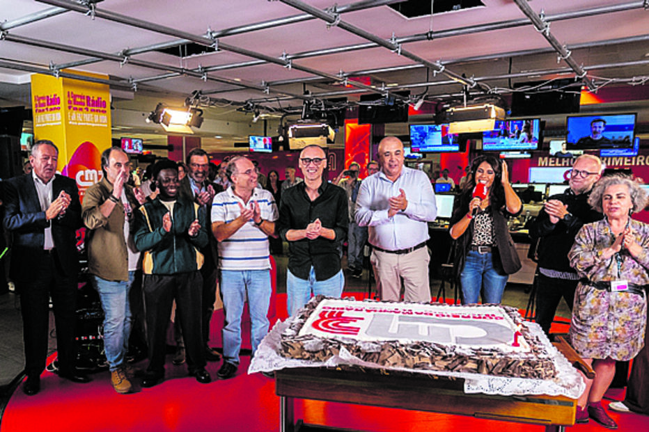 Correio da Manhã Rádio celebrou 1.º aniversário com festa na redação da Medialivre