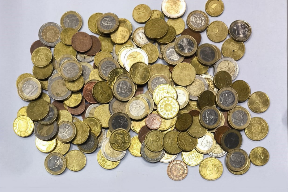 PSP apreendeu produto estupefaciente, um telemóvel e dinheiro