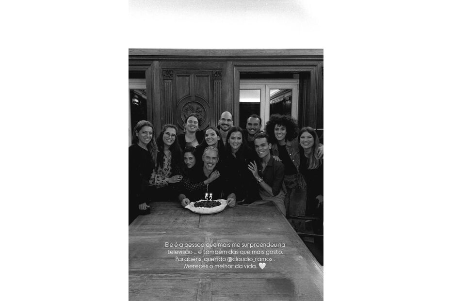 Cláudio Ramos celebra 52 anos com amigos e família