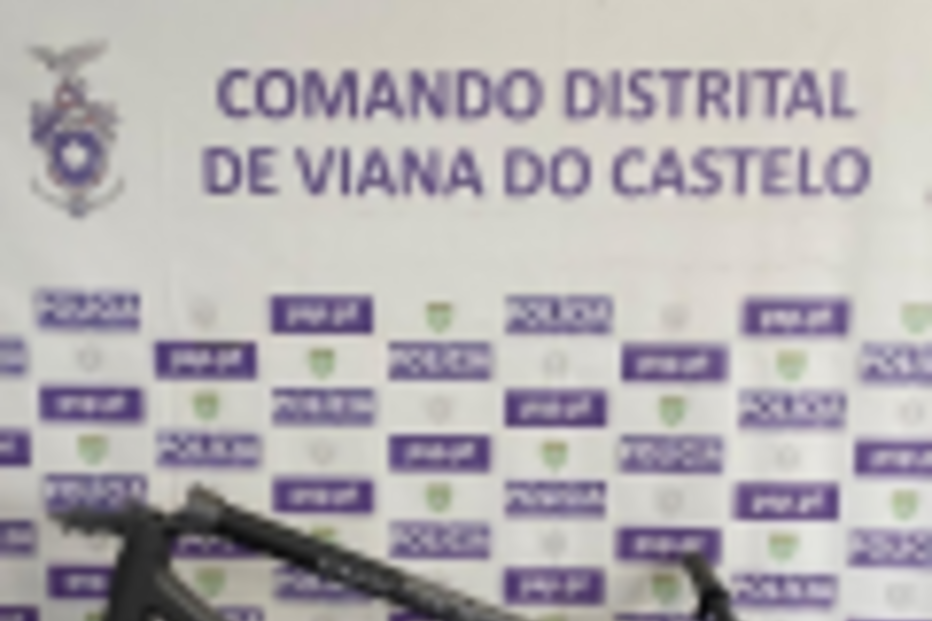 A Polícia apreende trotinete e outros objetos em Viana do Castelo