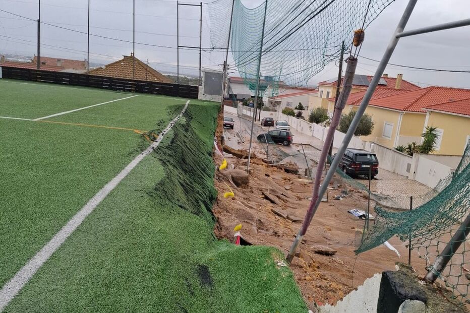 Mau tempo provoca estragos no clube de futebol de Cabanas