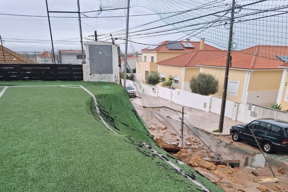Mau tempo provoca estragos no clube de futebol de Cabanas