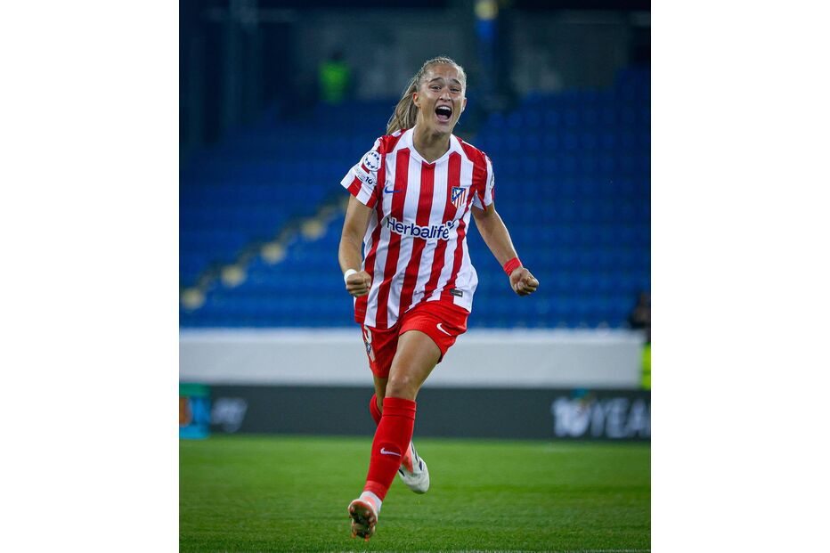 Andrea Medina, jogadora do Atlético de Madrid, sofreu traumatismo cranioencefálico no jogo contra a Juventus