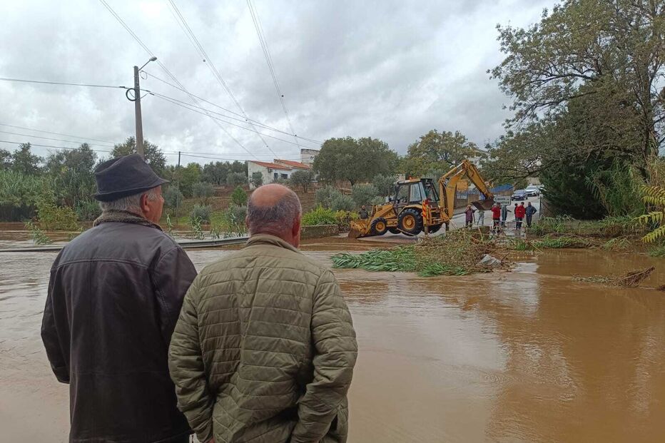 Inundações em Casais de Agarez mobilizam equipas e geram preocupação