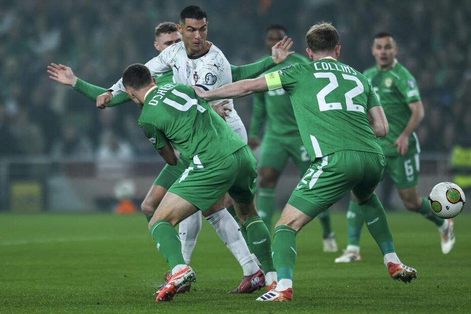 Cristiano Ronaldo joga contra a Irlanda em Dublin, em busca da qualificação para o Mundial 2026