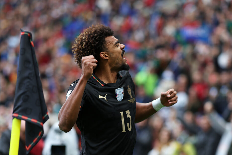 Renato Veiga festeja golo no Portugal - Arménia 