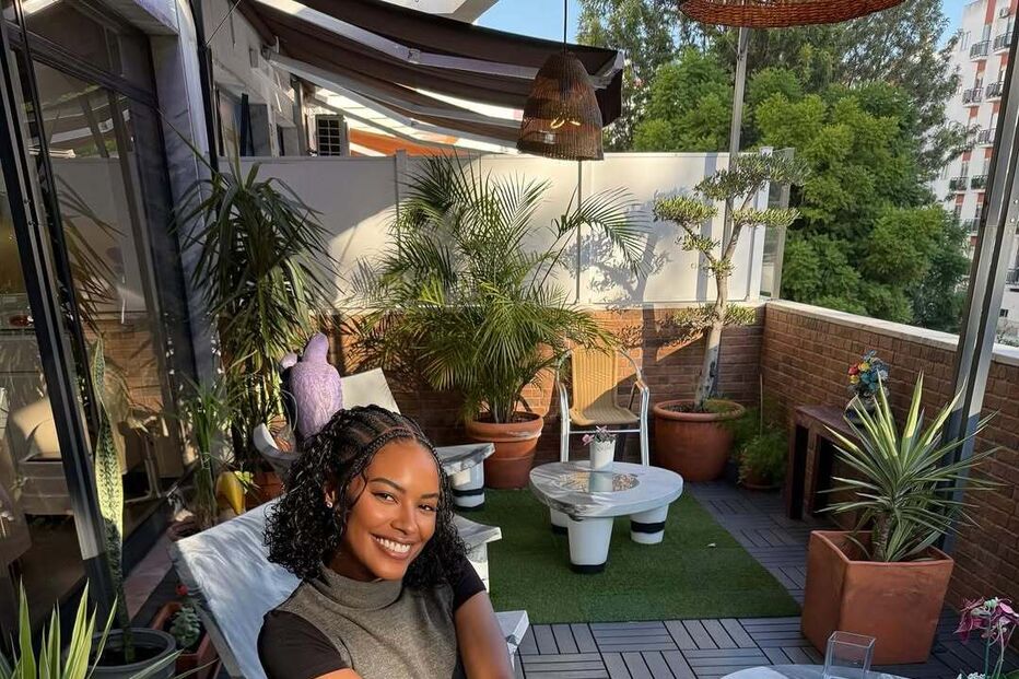 Sharam Diniz anuncia gravidez e marca C4 Pedro na fotografia