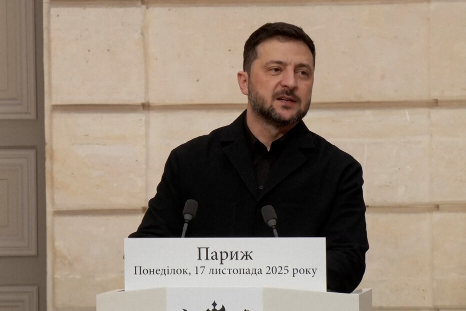 Zelensky fecha acordo “histórico” com França para a compra de 100 aviões de combate 