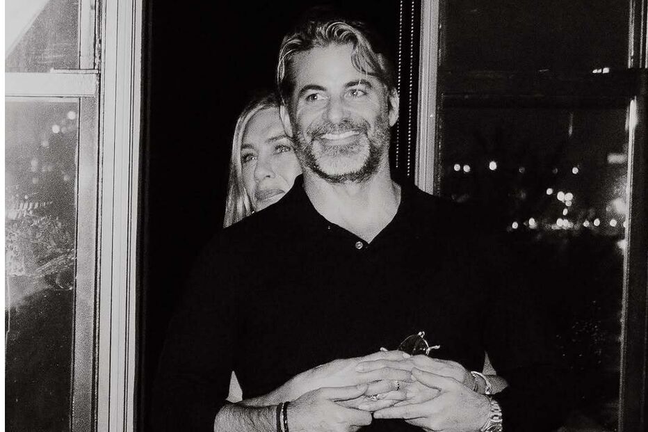 Jennifer Aniston planeia casamento com Jim Curtis na Grécia