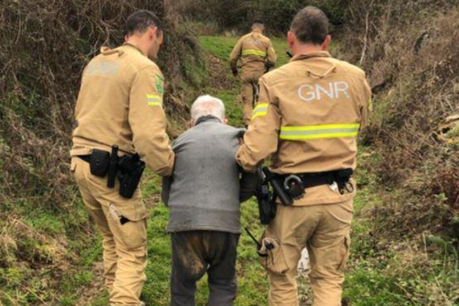 GNR auxilia idoso perdido numa zona rural