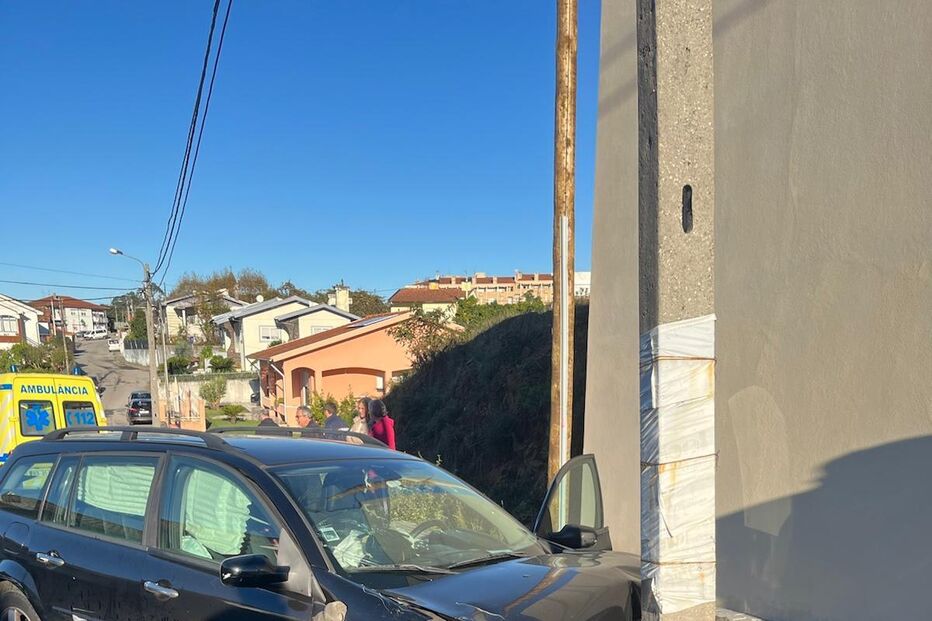 Acidente na Feira: Três feridos ligeiros, incluindo duas crianças, mãe e filha