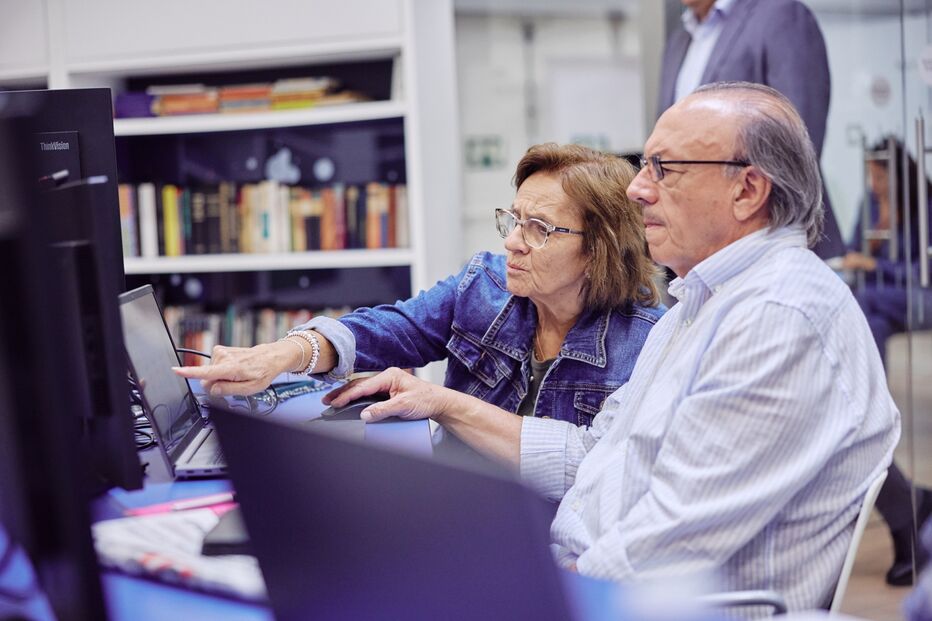 C-Studio 5 Actividades personas mayores Fundación la Caixa.jpg
