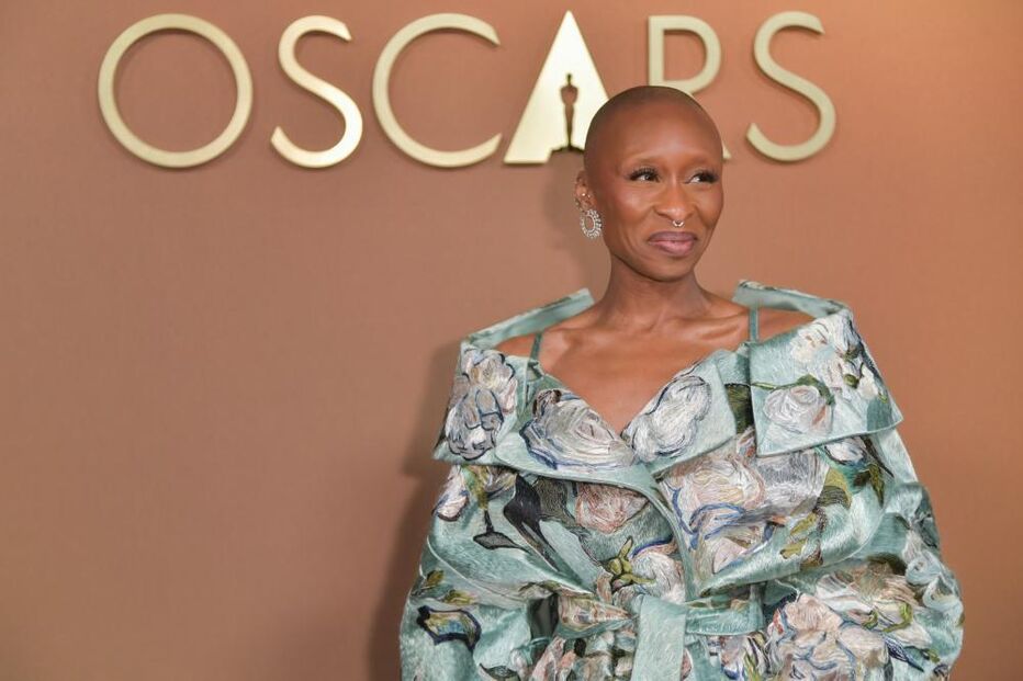 Cynthia Erivo recorda rejeição familiar e assume bissexualidade