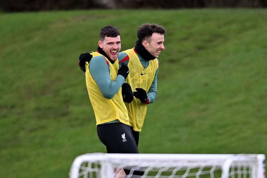 Robertson recorda Jota, após qualificação da Escócia para o Mundial