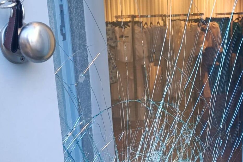 Tribunal liberta homem condenado por assaltos e vandalismo em lojas perto da Sé de Braga