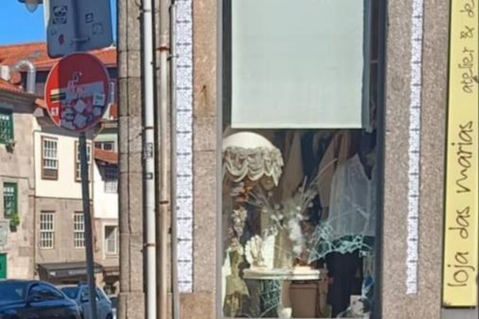 Tribunal liberta ladrão, após dez assaltos em Braga. Lojas e restaurantes vandalizados perto da Sé.
