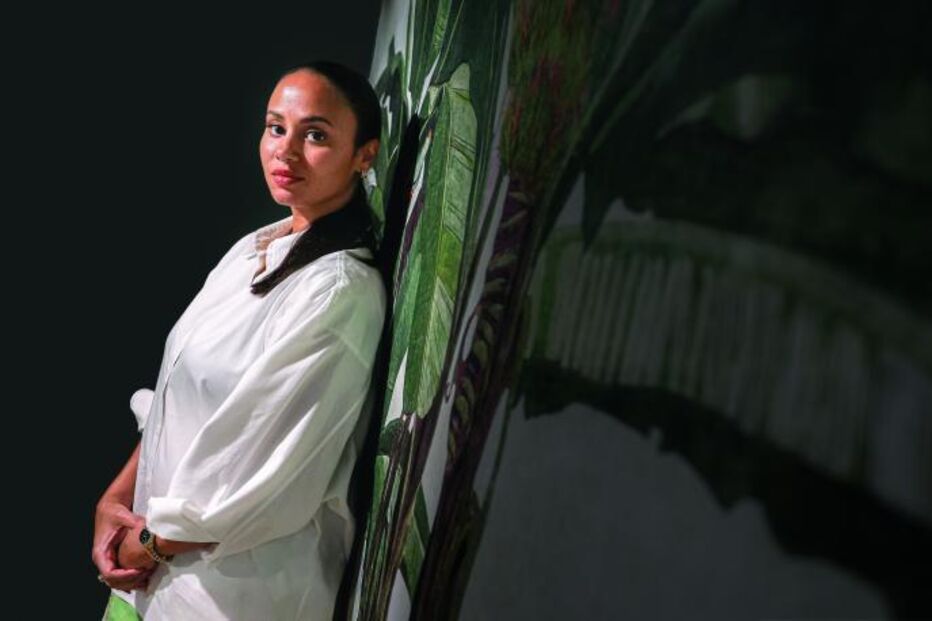 Cantora irritada com uso fraudulento da sua imagem e voz em vídeos falsos