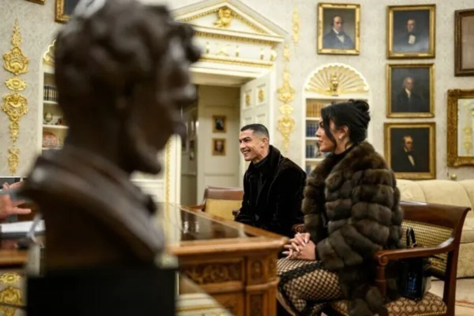 Cristiano Ronaldo e Georgina Rodríguez recebidos por Donald Trump na Casa Branca