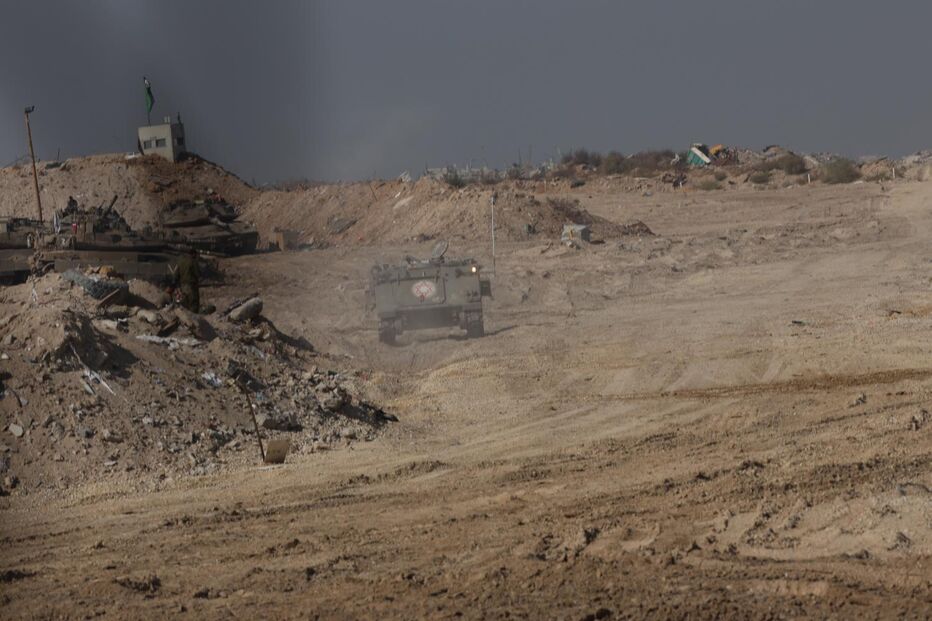 Militares israelitas na ‘zona amarela’, para onde se retiraram após o cessar-fogo 