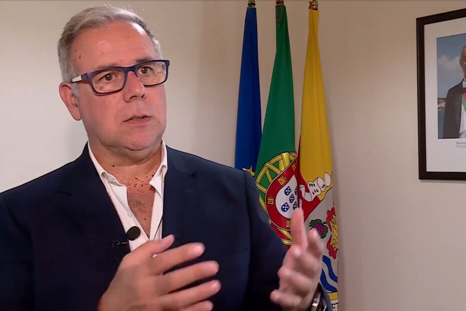 Autarca de Alcochete garante que câmara está disponível para limpar o apartamento onde mulher foi encontrada morta