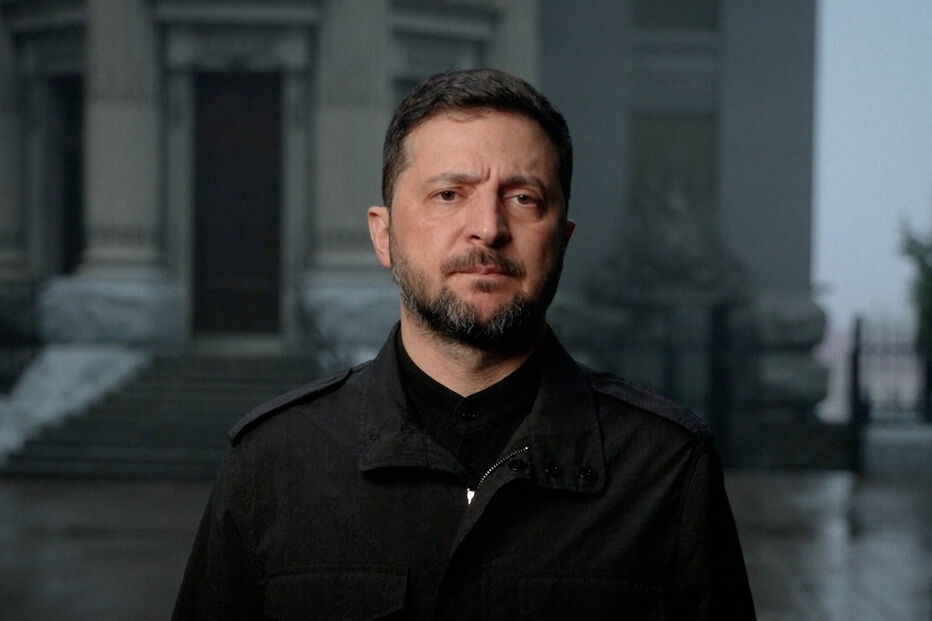 Zelensky diz que Ucrânia arrisca “perder a dignidade” ou 