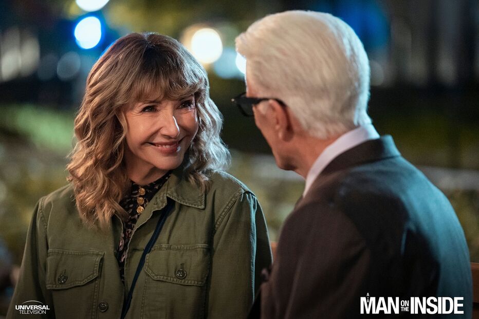 Ted Danson e Mary Steenburgen formam par romântico em 'Um Espião Infiltrado'