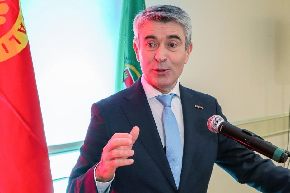 José Luís Carneiro destaca papel da diáspora na inserção global de Portugal, em Toronto