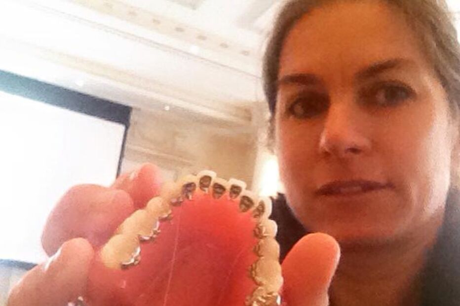 Dentista condenada por perseguir namorada polícia portuguesa vai para cadeia na Irlanda