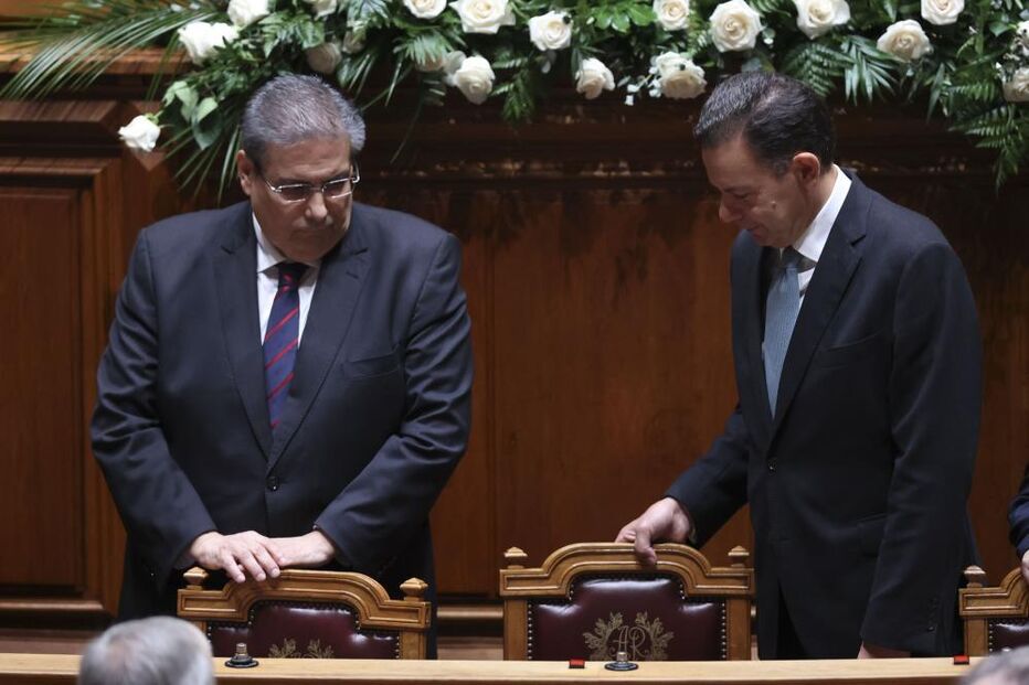 Cerimónia solene na Assembleia da República evoca o 25 de Novembro