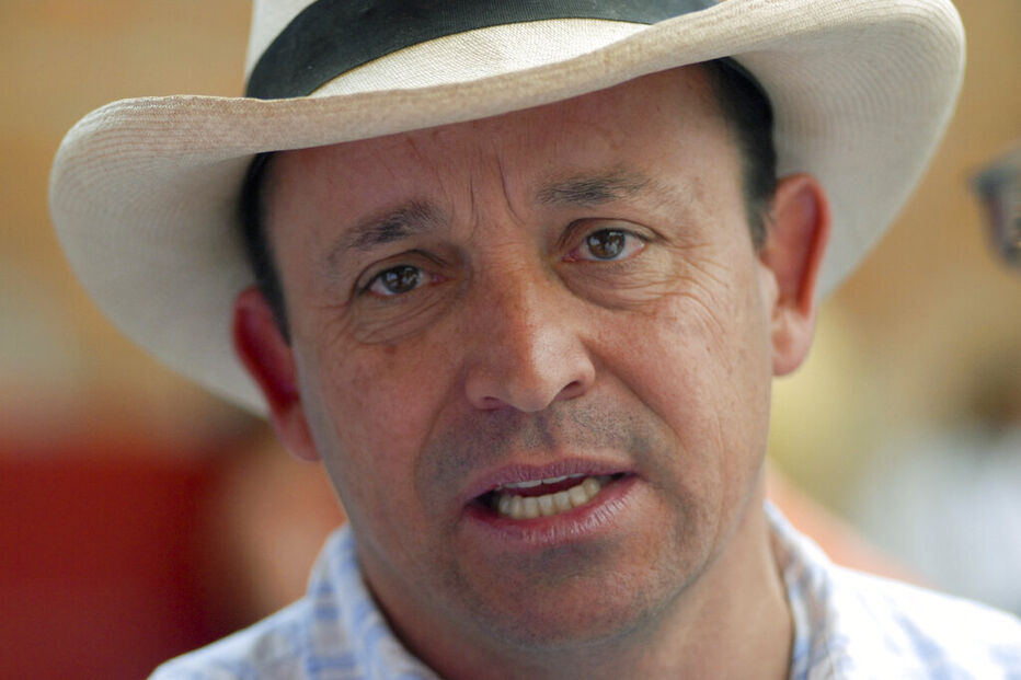 Irmão de Uribe Vélez condenado a 28 anos de prisão por crimes contra a humanidade