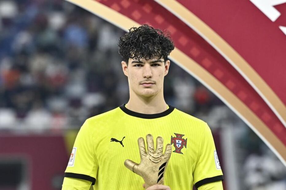 Romário Cunha eleito o melhor guarda-redes do Mundial de Sub-17 