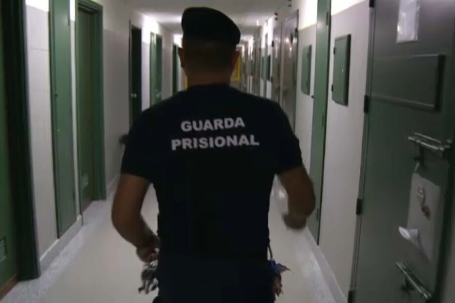 Guarda prisional detido em operação de tráfico de droga.jpg