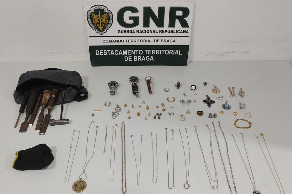 GNR recupera ferramentas e joias em Braga