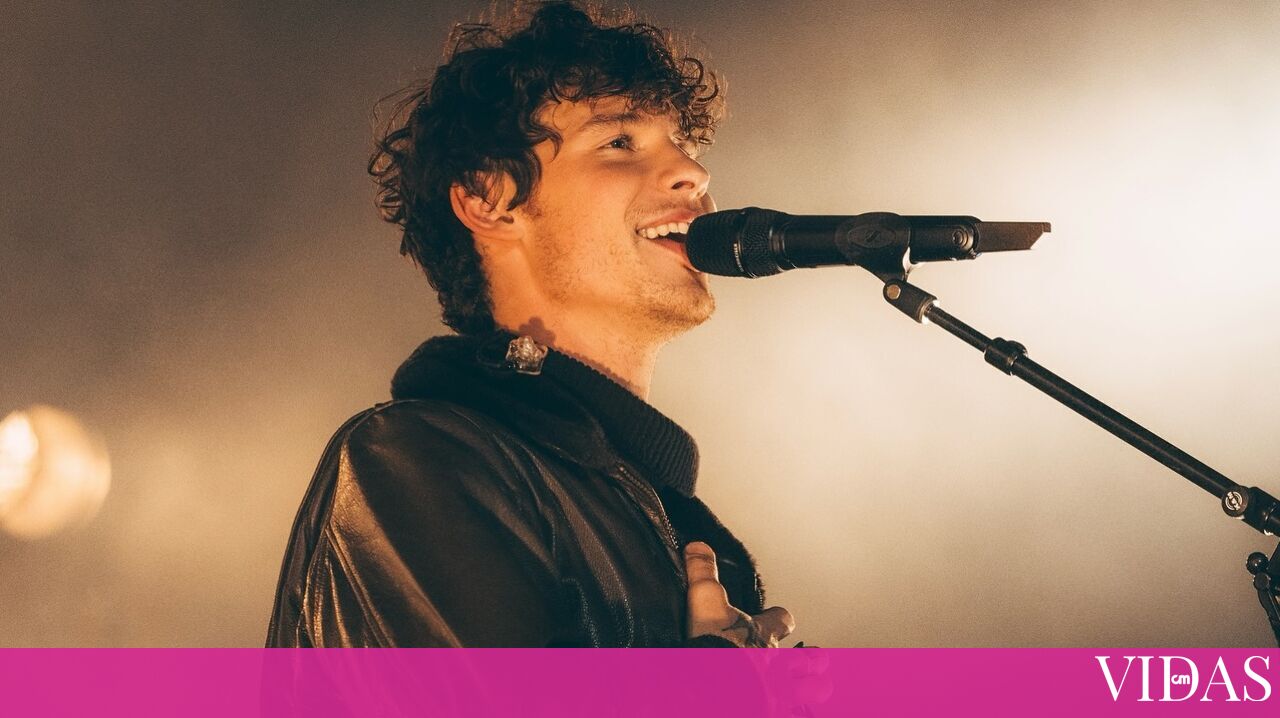 <![CDATA[ Shawn Mendes assume namoro com Bruna Marquezine e declara-se: "Mudaste verdadeiramente a minha vida" ]]>
