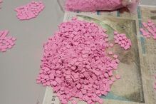 PSP apreende cerca de 5000 comprimidos de ecstasy em mochila abandonada em autocarro na Gare do Oriente